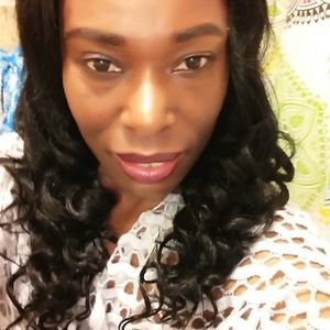 Meet your Posher, Karlyn